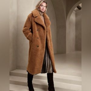 *** NEW *** Banana Republic Sherpa Officer Coat / Teddy Bear Coat. ♥️HP♥️